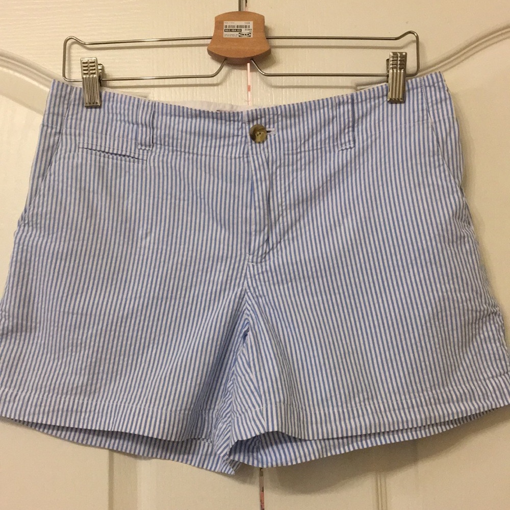 Vineyard Vines Baby blue striped shorts